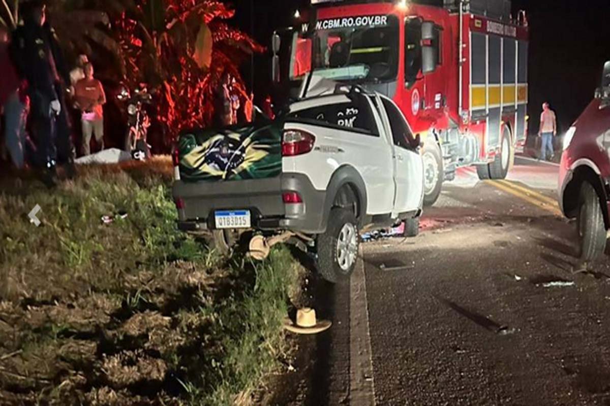 Colisão entre veículos deixa um morto e outras três pessoas feridas