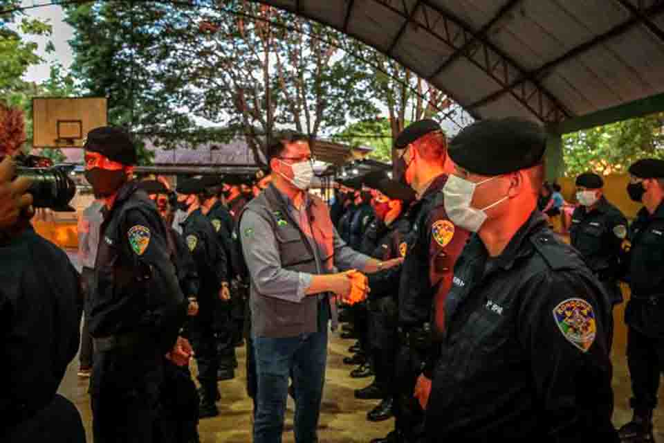 Governador Marcos Rocha Parabeniza policiais militares que foram promovidos a cabos em Vilhena