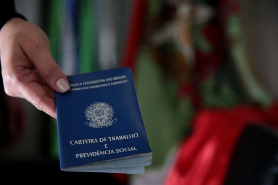 Desemprego bate recorde em 20 estados brasileiros em 2020