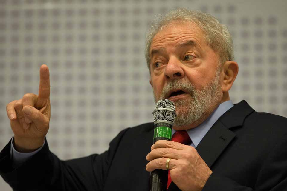 STF manda 13ª Vara Federal de Curitiba desbloquear bens de Lula