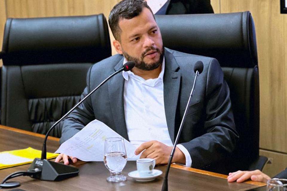 Deputado Edevaldo Neves anuncia repasse de R$ 400 mil para ambulância em Machadinho