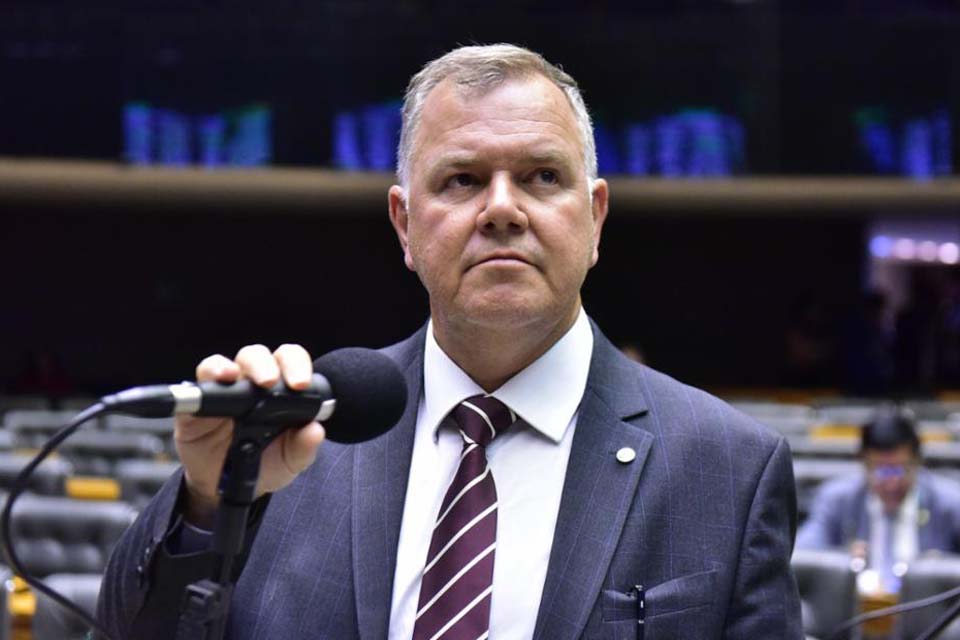 Lucio Mosquini anuncia liberação de R$ 2 milhões para reforçar a saúde em Jaru