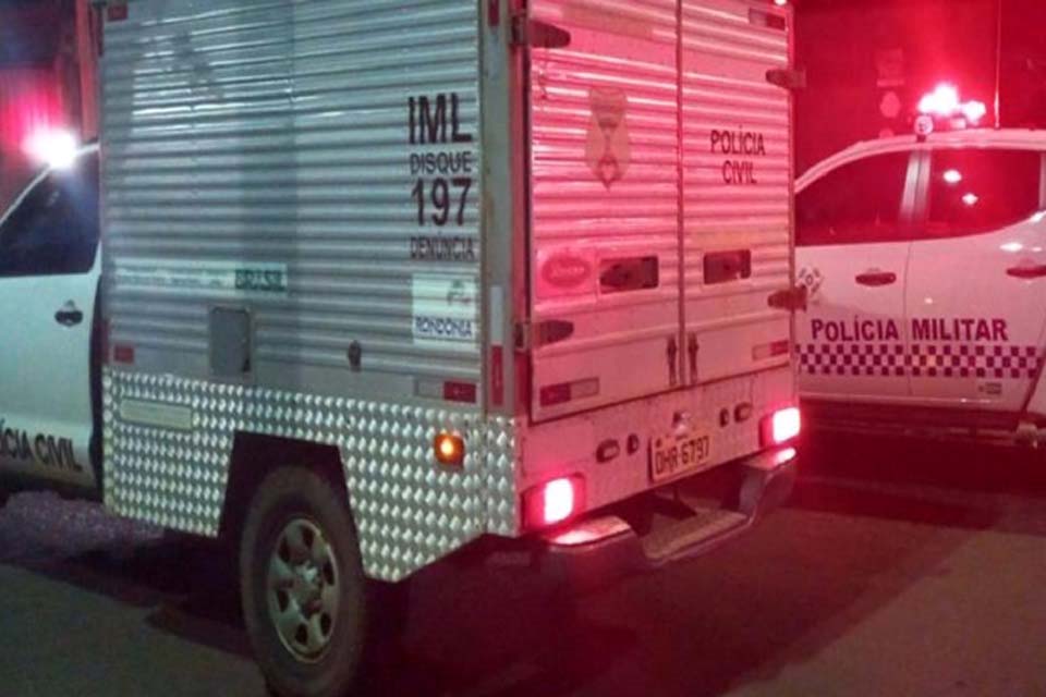 Motociclista morre após colisão com carreta na BR-364