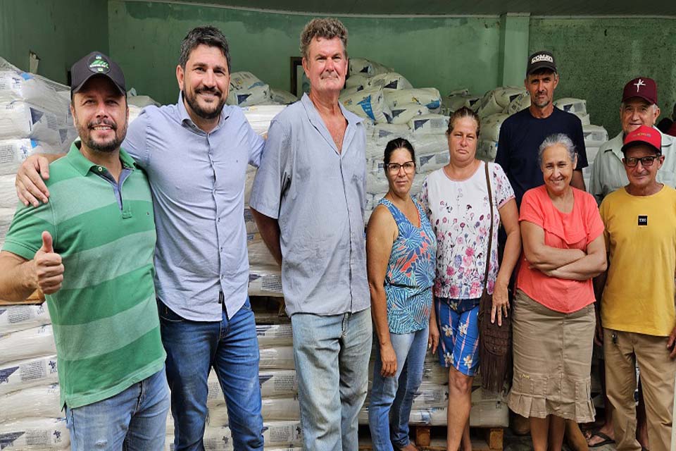 Emenda do deputado Jean Mendonça garante 430 toneladas de calcário a produtores