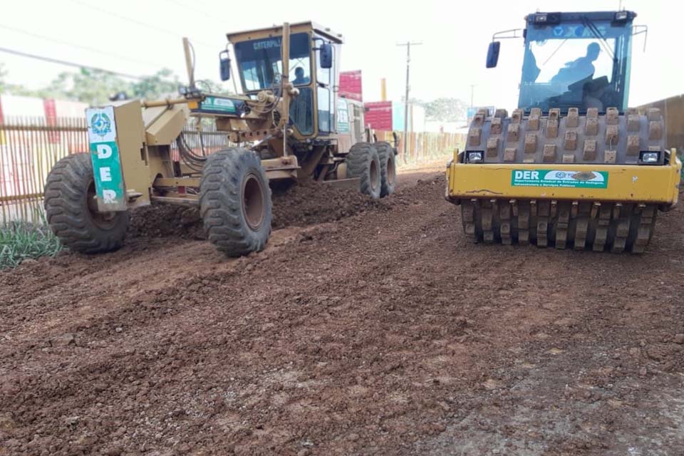 Estrada do Belmont é preparada para receber mais um quilômetro de asfaltamento em Porto Velho