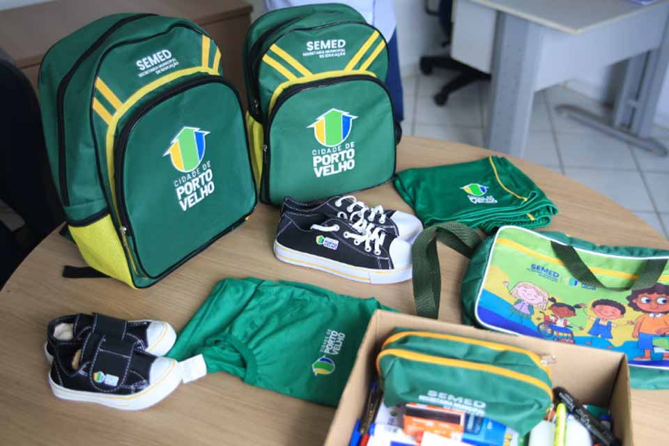 Kits escolares serão entregues a alunos da rede municipal de Porto Velho