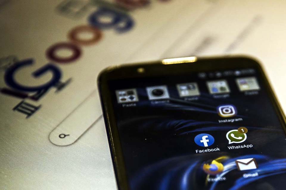 Anatel prevê leilão do 5G no final do primeiro semestre de 2021