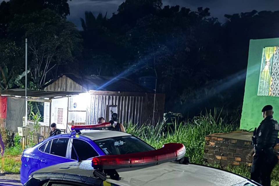 Cabeleireira é morta a tiros ao chegar em casa em Vilhena