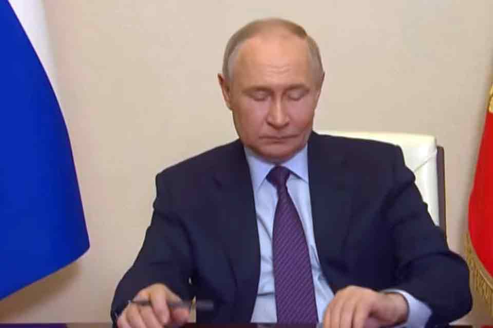 Moscou retira status de terrorista do Talibã e busca ampliar laços com Afeganistão