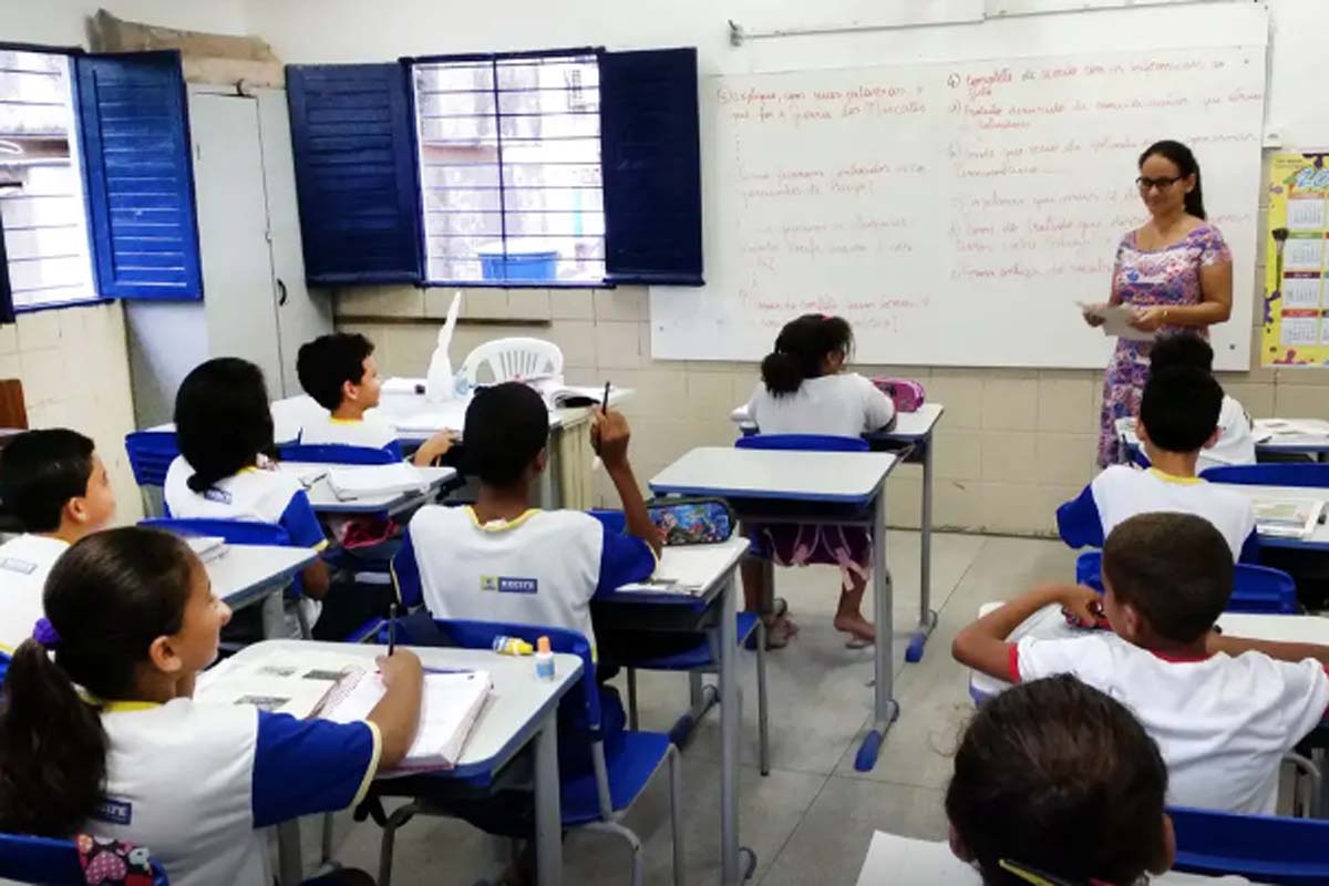 Escolas terão conteúdos de prevenção à violência contra a mulher