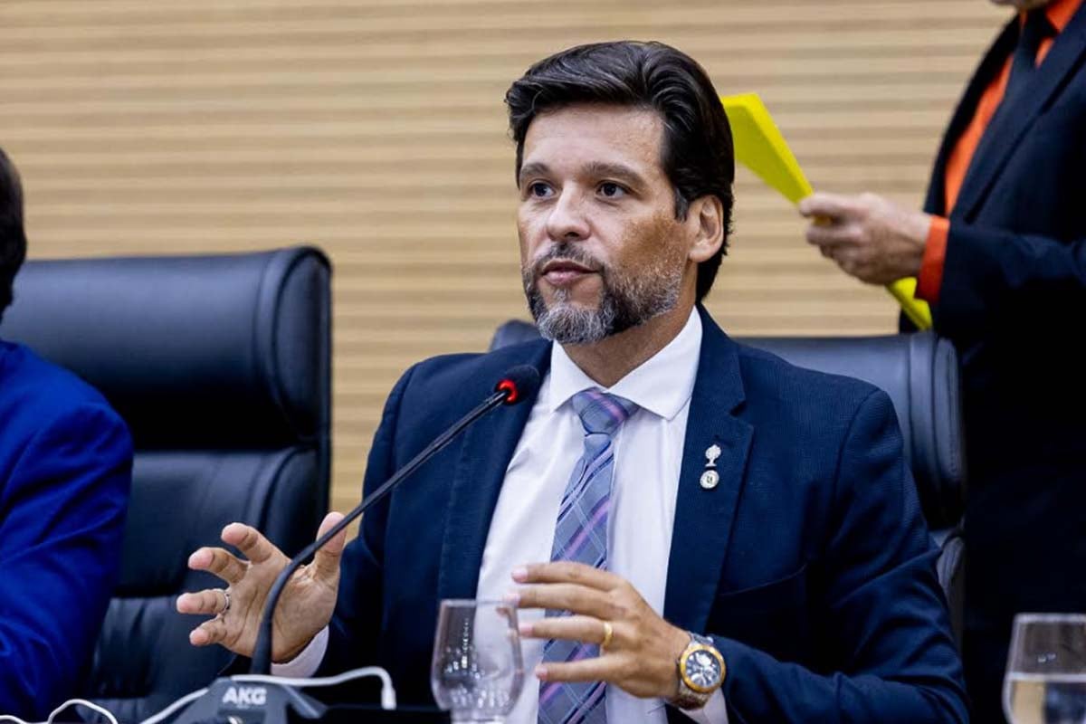 R$ 276 milhões: Delegado Rodrigo Camargo denuncia falta de planejamento e possível uso político de recursos do DER