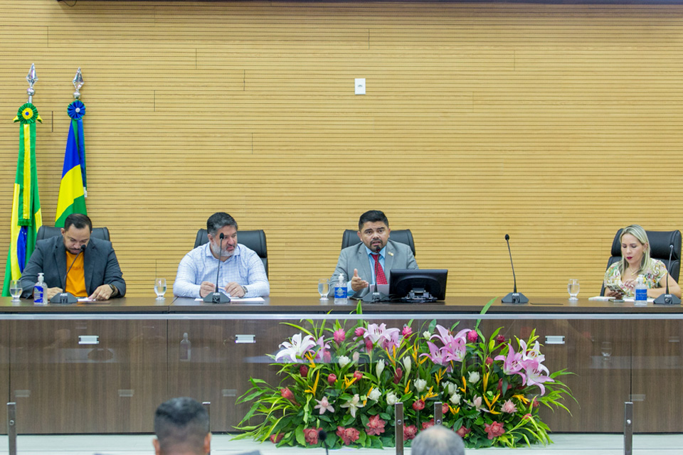 Audiência Pública na Assembleia Legislativa debate operação contra garimpeiros do Rio Madeira