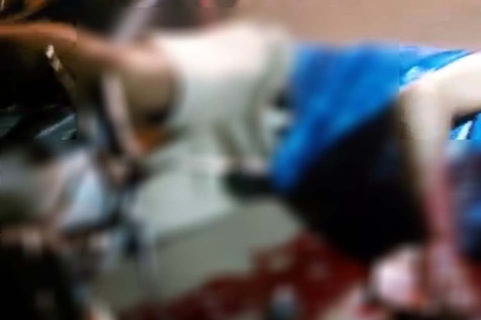 Jovem em motocicleta é morto com tiro no pescoço em Vale do Anari