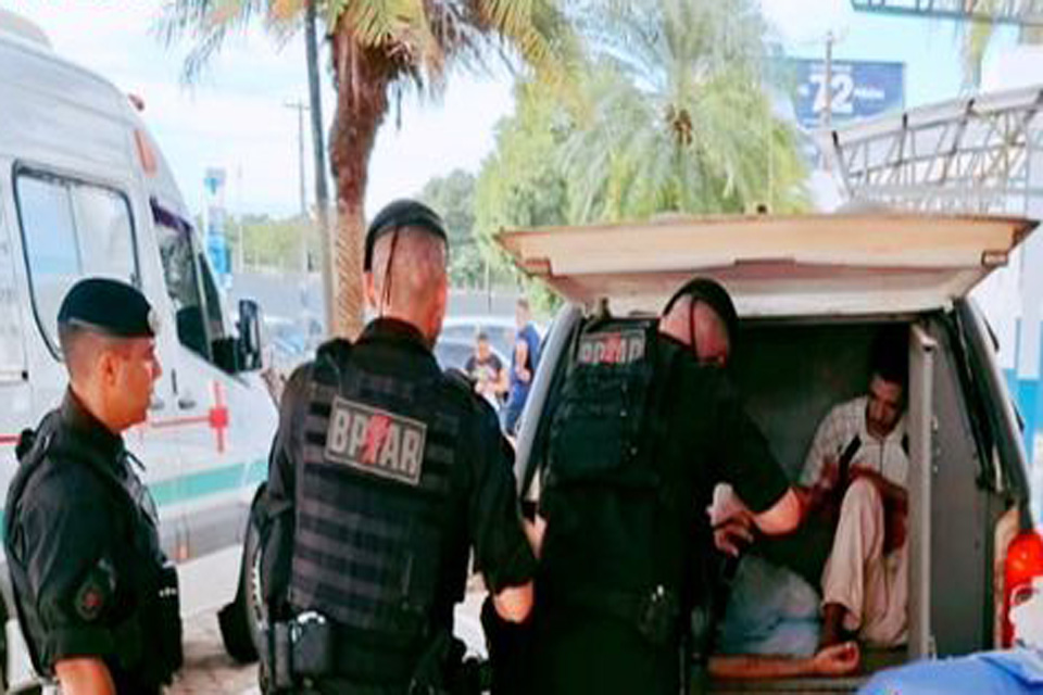 Suspeitos são baleados em operação do BPTAR que apreende vários kg de drogas