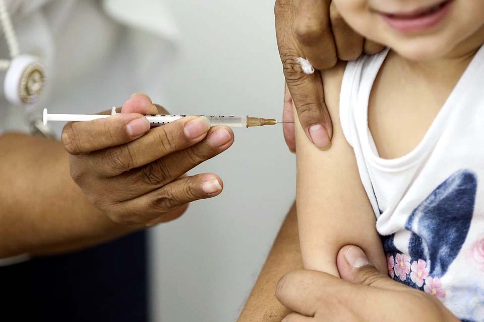 Em queda há 5 anos, coberturas vacinais preocupam Ministério da Saúde