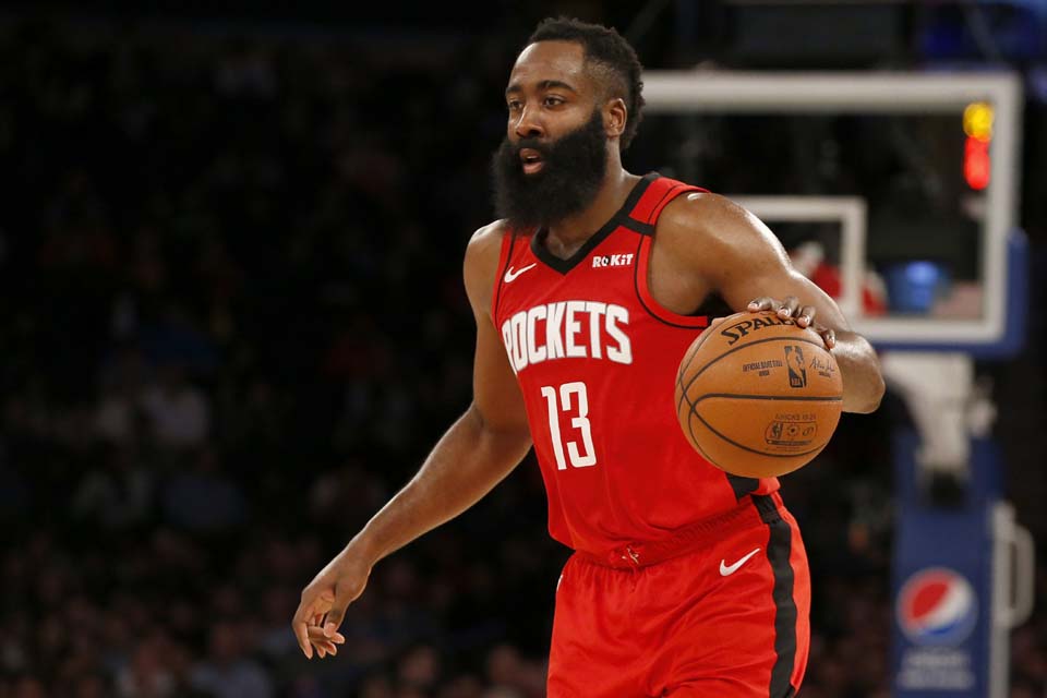 O quer reserva o futuro a James Harden?