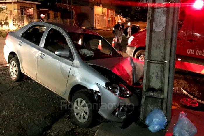 Porto Velho - Grave acidente entre carros deixa motoristas lesionados