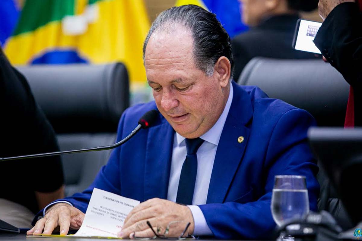 Pedro Fernandes acompanha tapa-buracos na RO-257 e reforça a necessidade de recapear o trecho mais crítico