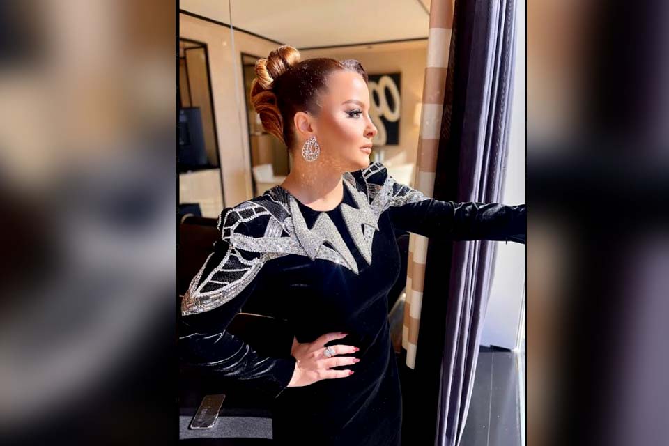Ainda mais deslumbrante em Las Vegas! Maiara escolhe look avaliado em 160 mil reais para festa do Grammy Latino
