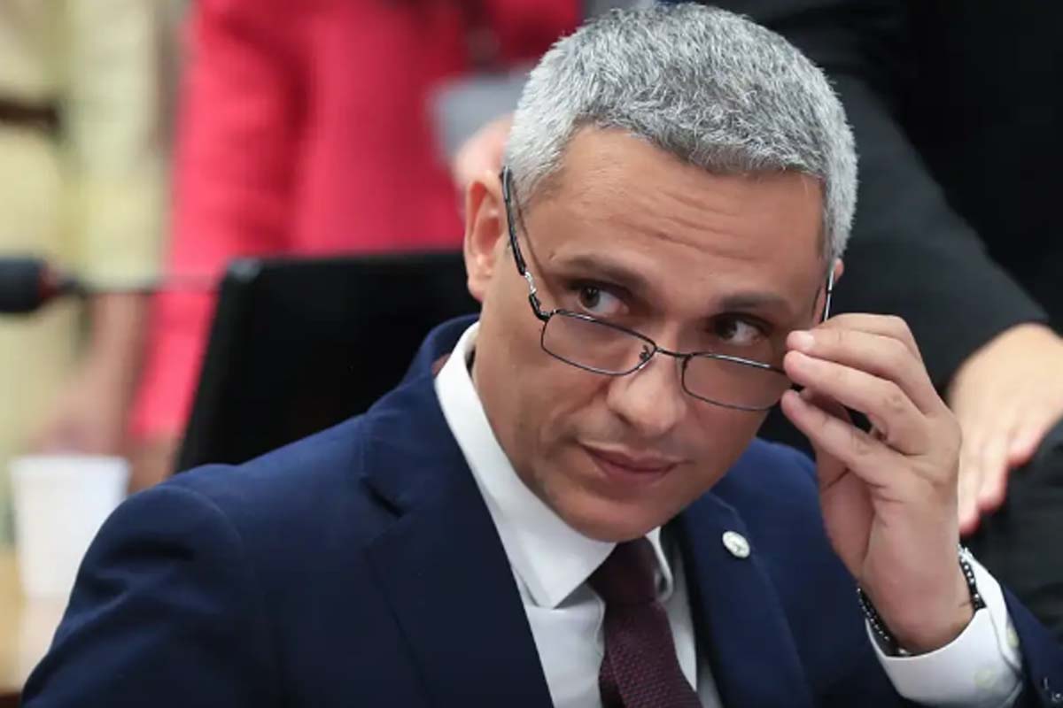 Deputado Gustavo Gayer vira réu no STF por injúria contra Lula