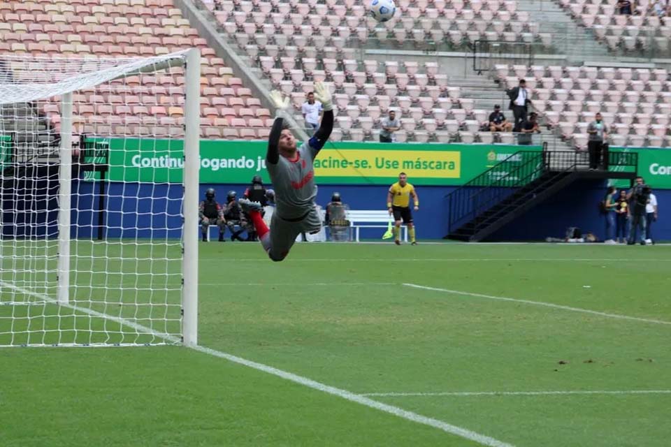 Goleiro do Porto Velho se destaca na Copa Verde e comenta sobre defesas no ângulo: 