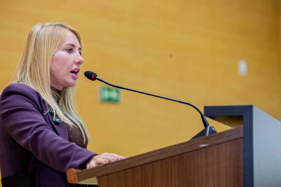 Ieda Chaves investe R$ 200 mil em tecnologia para ampliar o acesso à Educação em Corumbiara