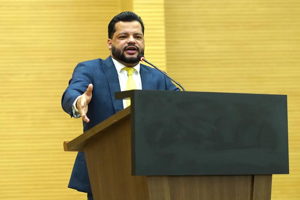 Deputado Edevaldo Neves solicita aplicação da prova do ENEM em distritos de Porto Velho