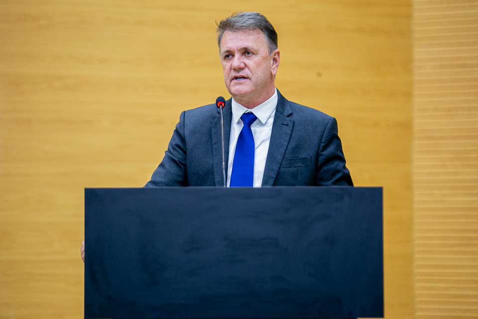 Secretário de Obras de Vilhena agradece emenda do deputado Luizinho Goebel para reforma da pista de caminhada da Avenida Paraná