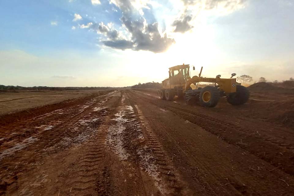 Mais de 30 vias do bairro Nova Esperança já receberam a pavimentação; investimento é de cerca de R$ 30 milhões