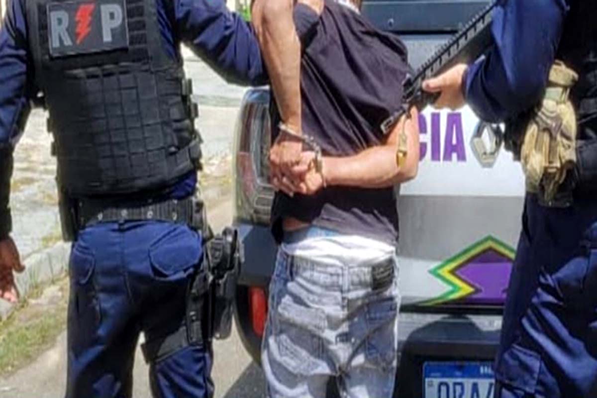 PM prende suspeito armado em local onde irmão foi baleado e esposa morreu a tiros