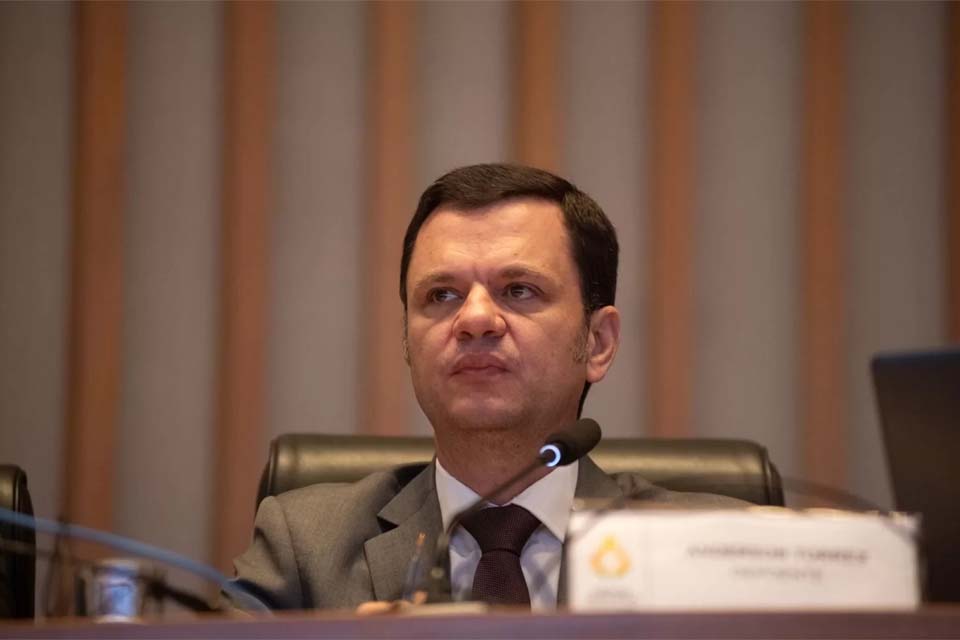 PF indicia Torres por criação ilegal de aves e falsidade ideológica