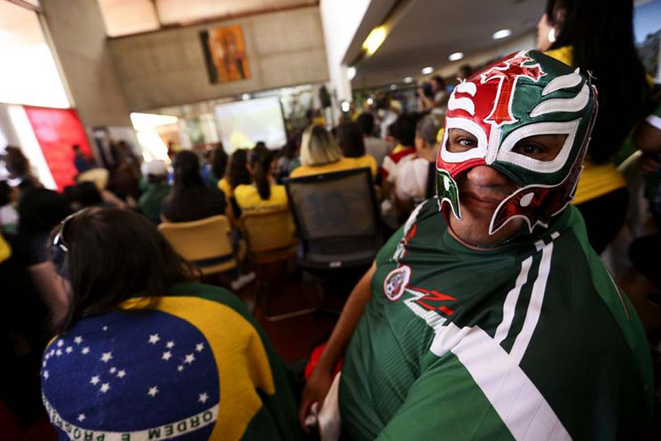 México vem negando entrada de mais turistas brasileiros e há relatos de maus-tratos a viajantes, diz consulado