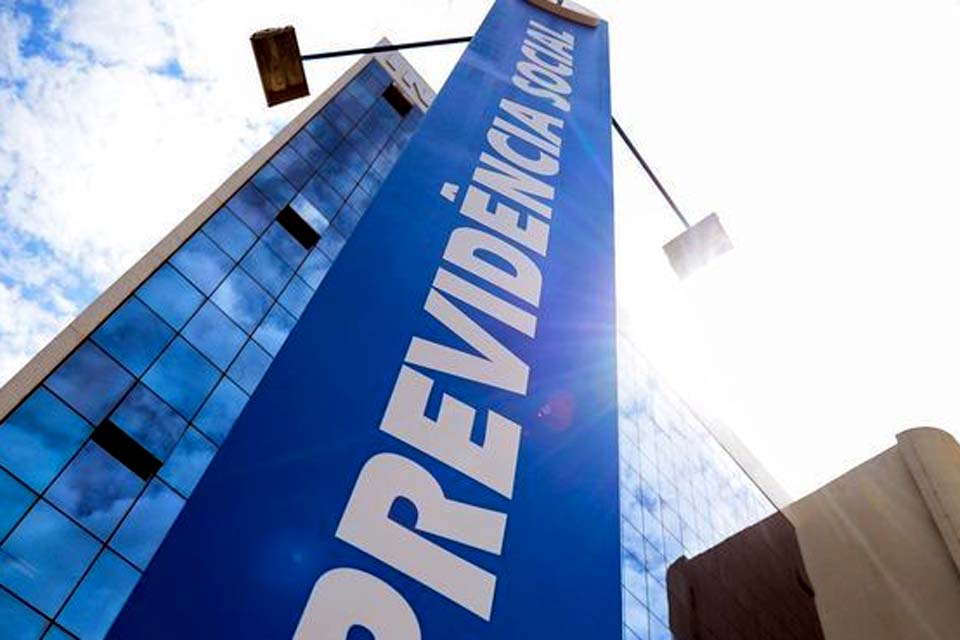 Impasse no Orçamento trava 1ª parcela do 13º a aposentados