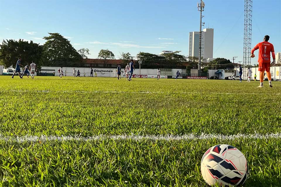 Gazin Porto Velho a seis jogos vem vencer fica no empate sem gol no Aluizão