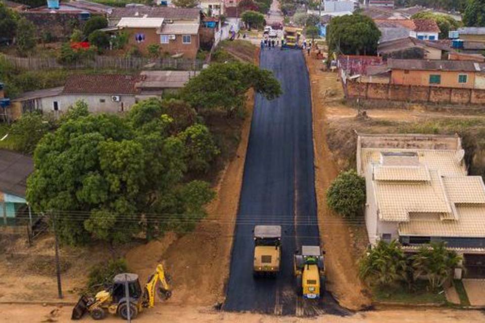 Marechal Rondon é mais uma via beneficiada com as obras do projeto Asfalta Jaru
