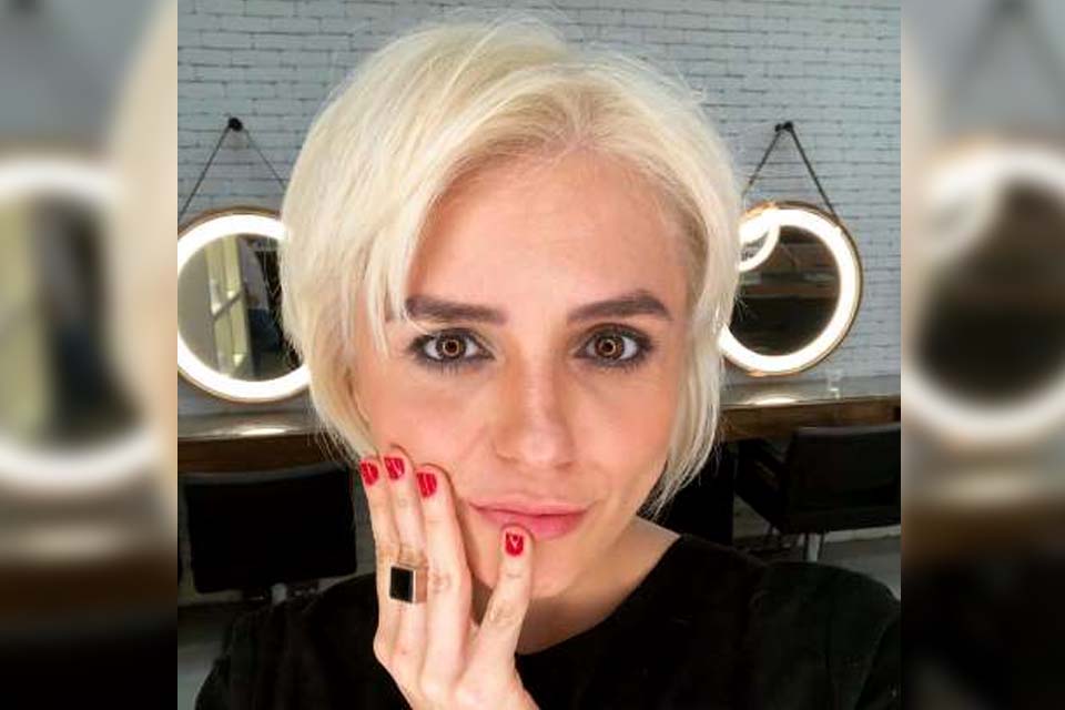 Atriz Monica Iozzi radicaliza e  muda de visual