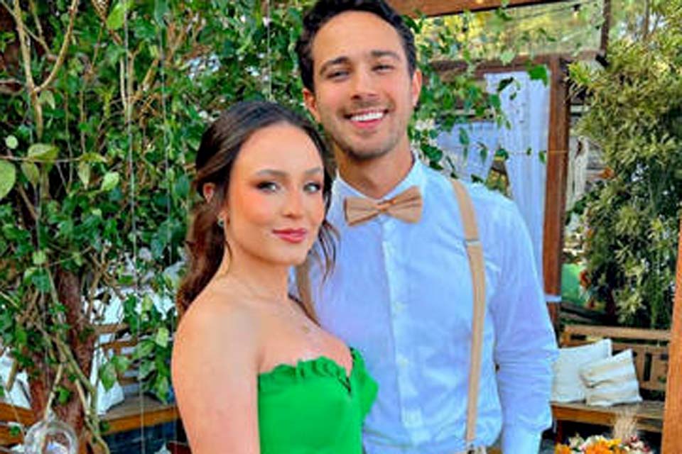 Noivo de Larissa Manoela nega ter manipulado atriz e a defende em briga: 'Ela confiava nos pais'