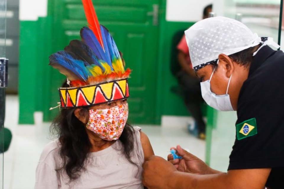 Governo de Rondônia é questionado sobre desvio de 8.805 doses de vacina destinadas aos indígenas