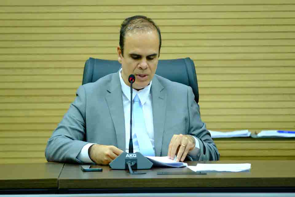 Deputado Alan Queiroz anuncia mais vagas para o curso de Medicina da Unir