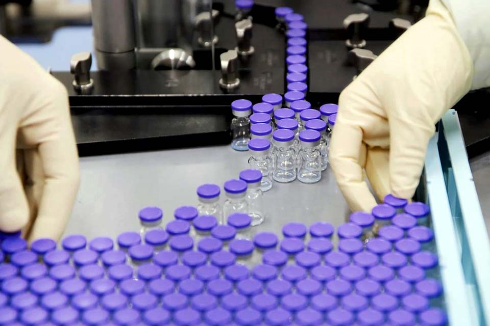 Japão compra 10,5 mil ultracongeladores para armazenar vacinas