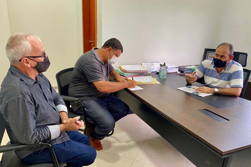 Deputado Laerte Gomes anuncia convênio de R$ 400 mil para investimentos no setor produtivo de São Francisco do Guaporé