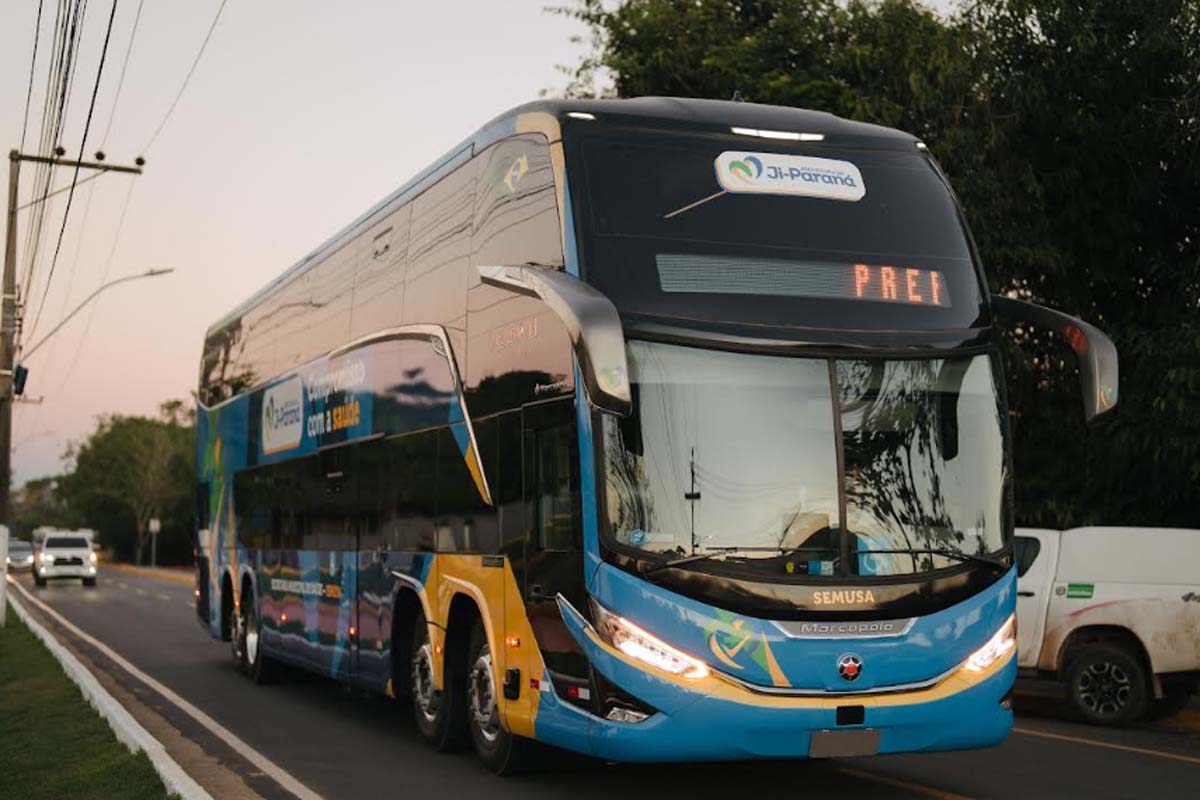 Prefeitura entrega novo ônibus para transporte de pacientes e reforça cuidado com quem realiza tratamento em Porto Velho