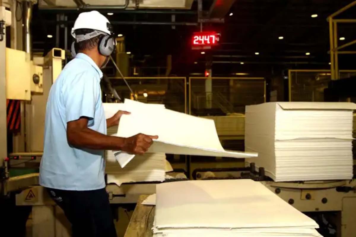 Fim da escala 6x1: estudos divergem sobre impactos no PIB e inflação