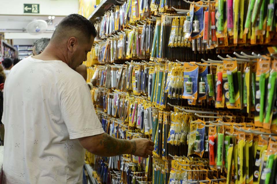 Inmetro dá dicas de segurança na compra de material escolar