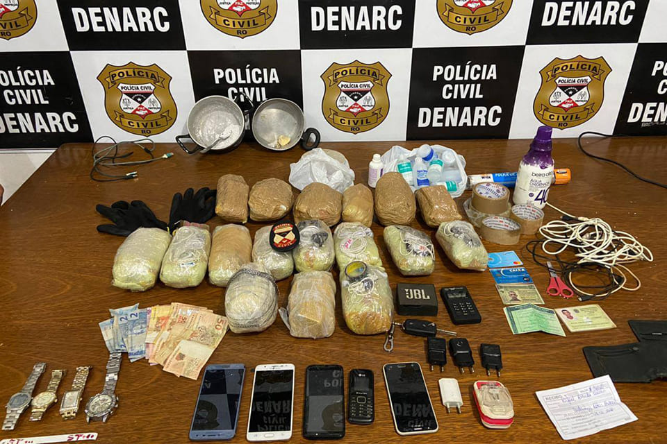  Polícia Judiciária Civil prende líder e conselheiro do Comando Vermelho que atuavam no Condomínio Orgulho do Madeira