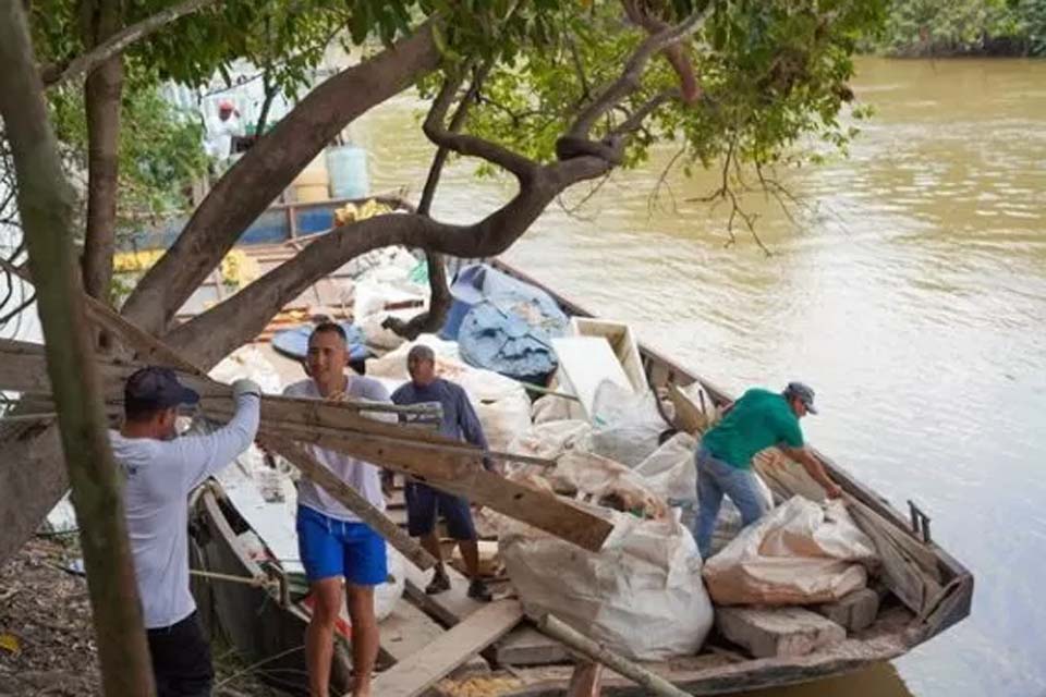 Ação “Somos Todos Guaporé” retira 3,2 toneladas de resíduos de acampamentos de pesca em Pimenteiras