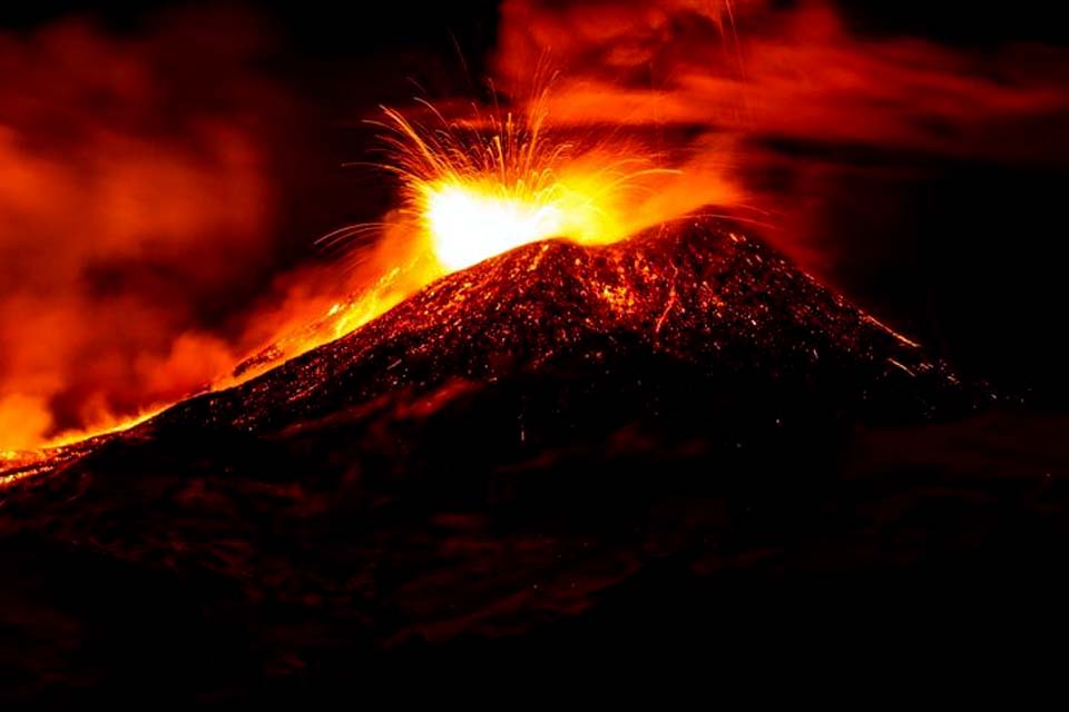 Vulcão Kilauea entra em erupção no Havaí