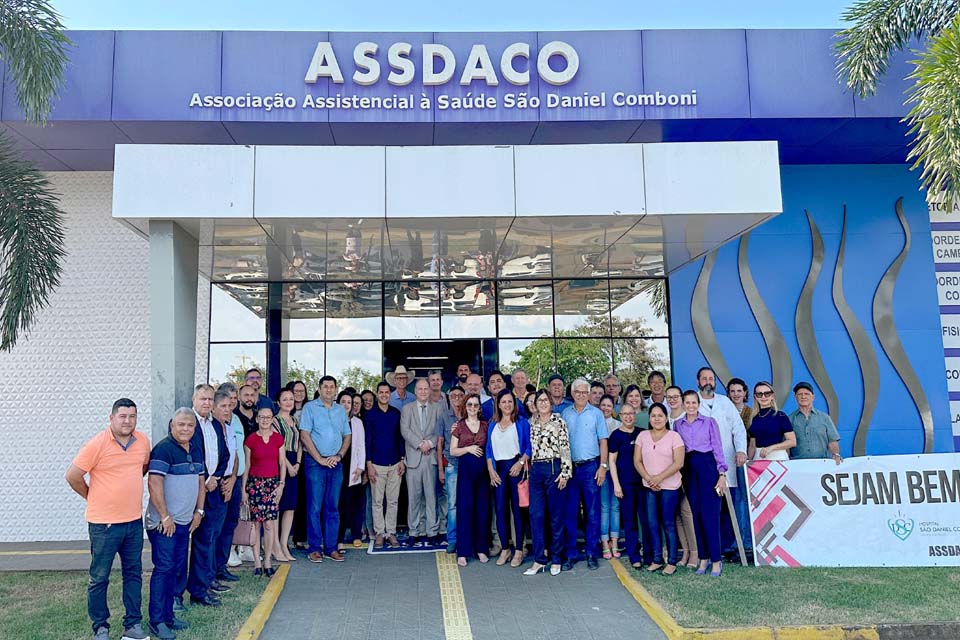 Deputado Cássio Gois destina 300 mil reais à Assdaco para aquisição de caminhonete equipada