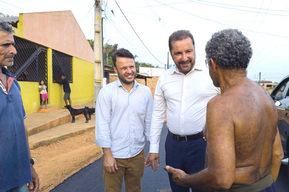 Prefeito de Porto Velho Hildon Chaves acompanha conclusão das obras de drenagem e pavimentação no bairro Nova Esperança