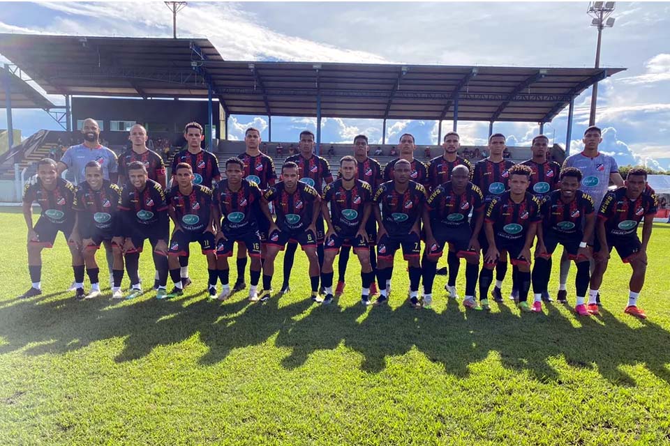 Técnico do Real Ariquemes vê competitividade no elenco e enaltece jovens da base